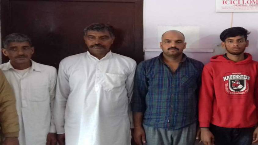 Greater Noida: योगी आदित्यनाथ की फटकार से परिवार को मिली 16 वर्षीय बेटी, जानिए पूरा मामला