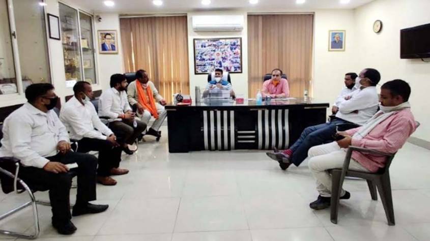 Noida: भाजपा जिला अध्यक्ष ने एनईए को दिया प्रस्ताव, कहा- स्थानीय युवकों को रोजगार दें