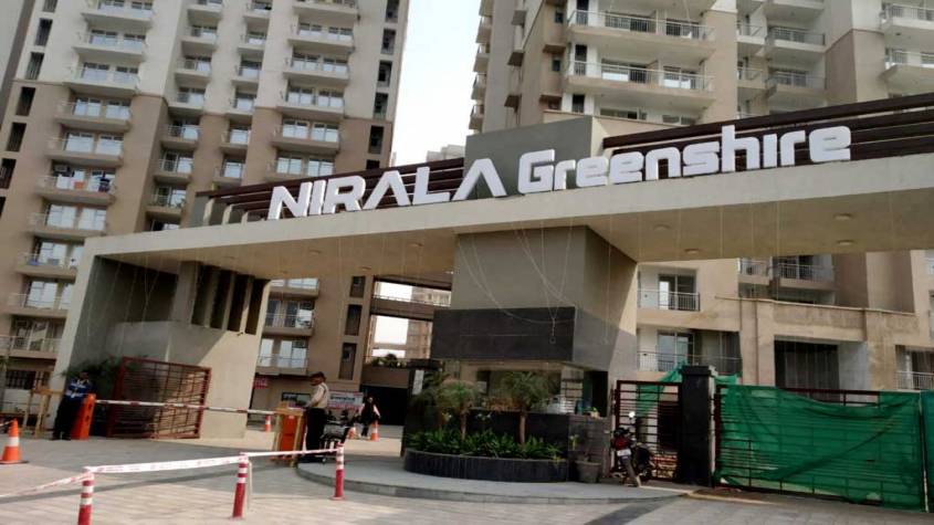 BREAKING: ग्रेटर नोएडा वेस्ट की निराला ग्रीनशायर सोसायटी सील, कोरोना के दो संक्रमित मिले