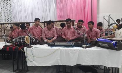 कोरोना इफेक्ट : महामारी ने यूपी के इन अनोखे बच्चों की छीन ली पढ़ाई, पढ़िए खास कहानी