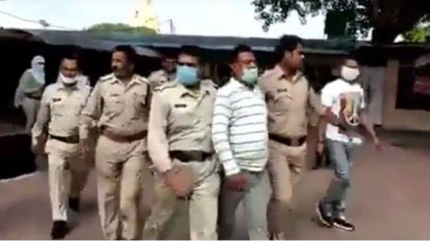 विकास दुबे को लेकर यूपी एसटीएफ झांसी पहुंची, जानिए रास्ते में क्या हुआ