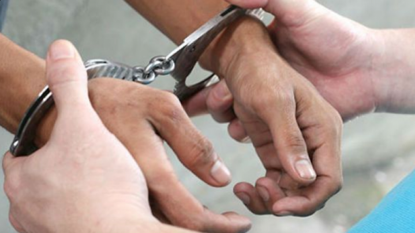 पेपर आउट कराने के आरोप में 7 गिरफ्तार