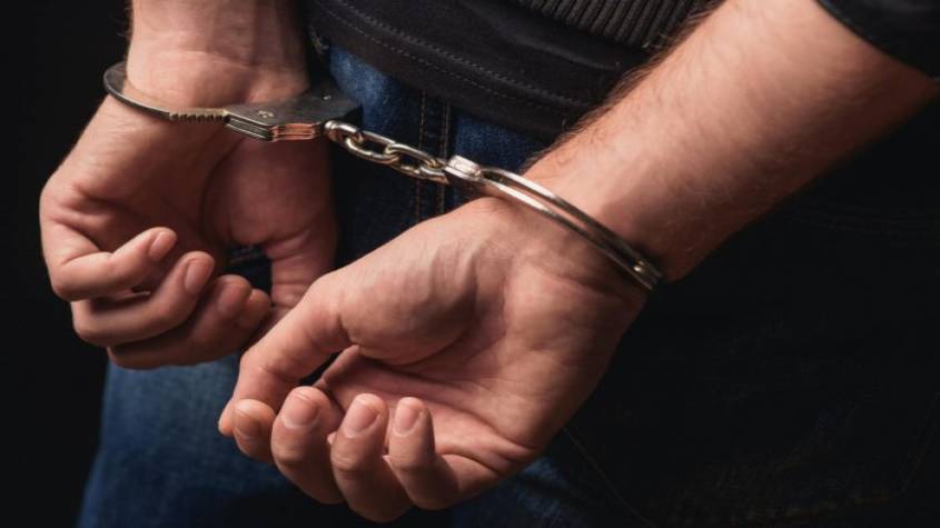 नोएडा: निर्माणाधीन इमारत गिरने के मामले में कम्पनी मालिक पर गैर इरादतन हत्या का मुकदमा दर्ज, गिरफ्तार