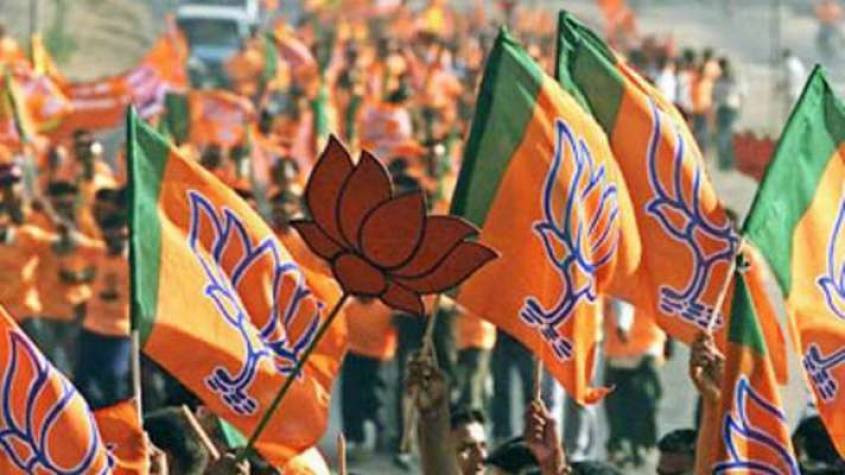 BIG BREAKING : भारतीय जनता पार्टी की राष्ट्रीय कमेटी घोषित, कई की छुट्टी, कई नए चेहरे शामिल, देखिए पूरी सूची