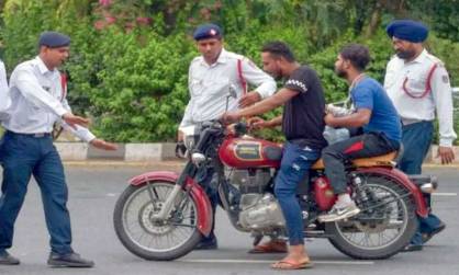 DADRI: बुलेट बाइक से शहर में अशांति फैलाने वालों के खिलाफ पुलिस की बड़ी कार्रवाई