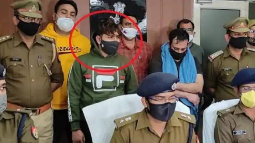 डबल मर्डर केस : धर्म छुपाकर ग्रेटर नोएडा में रह रहा था अमन, लॉकडाउन में पिता के बेरोजगार होने से बना हत्यारा