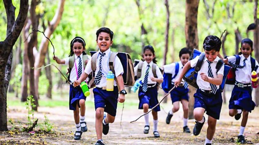 यूपी में कोई स्कूल फीस नहीं बढ़ाएगा, सरकार ने आदेश दिया- अगर बढ़ी फीस ले ली है तो
