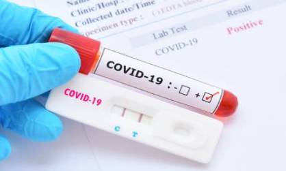 COVID-19 Update: देश में एक दिन में नए मरीजों की संख्या में कमी, सामने आए 53,601 मरीज