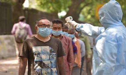 नोएडा में शनिवार को कोरोना संक्रमण के 205 नए मामले दर्ज किए गए, यूपी में 21 और मरीजों की मौत