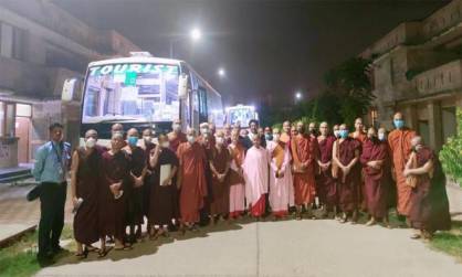 ग्रेटर नोएडा से म्यांमार के 42 छात्र अपने देश रवाना, विशेष विमान से जाएंगे
