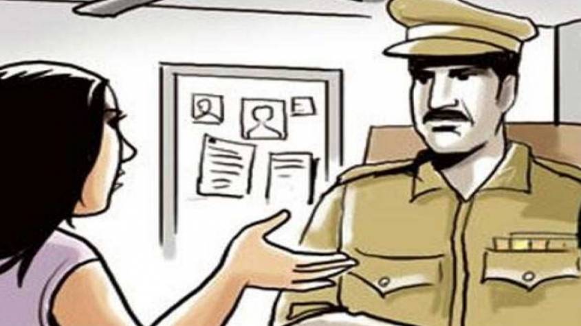 Ghaziabad: लिव इन पार्टनर ने शादी से इनकार किया, युवती ने थाने में हाई वोल्टेज ड्रामा किया