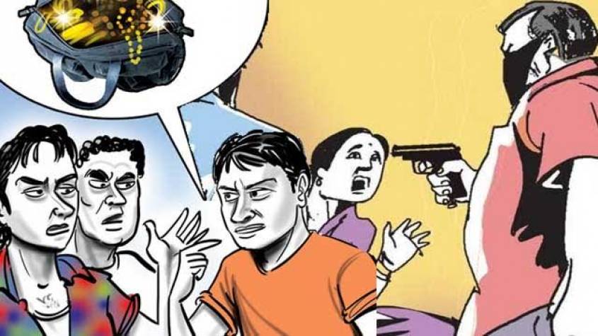 ग्रेटर नोएडा : लूटपाट के 24 दिन बाद हुई FIR दर्ज, पीड़ित ने कहा - क्या यही है हाईटेक शहर