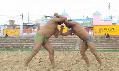 ग्रेटर नोएडा: द्रोणाचार्य मंदिर ने कोरोना वायरस के बावजूद कृष्ण जन्माष्टमी पर कुश्ती करवाई, जानिए क्यों 100 वर्षों से चली आ रही है परंपरा