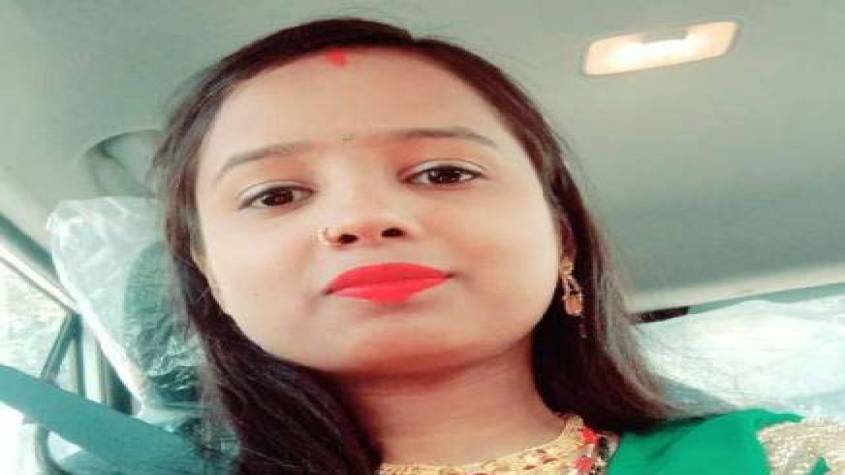 गाजियाबाद में दिनदहाड़े गर्दन पर चाकू रखकर महिला से लूटपाट, बदमाशों में पुलिस की दहशत खत्म