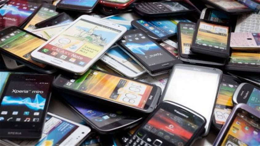 नोएडा : OLX पर सस्ते मोबाइल खरीदने के फेर में लुट न जाएं, पुलिस ने पकड़ा ऐसा युवक