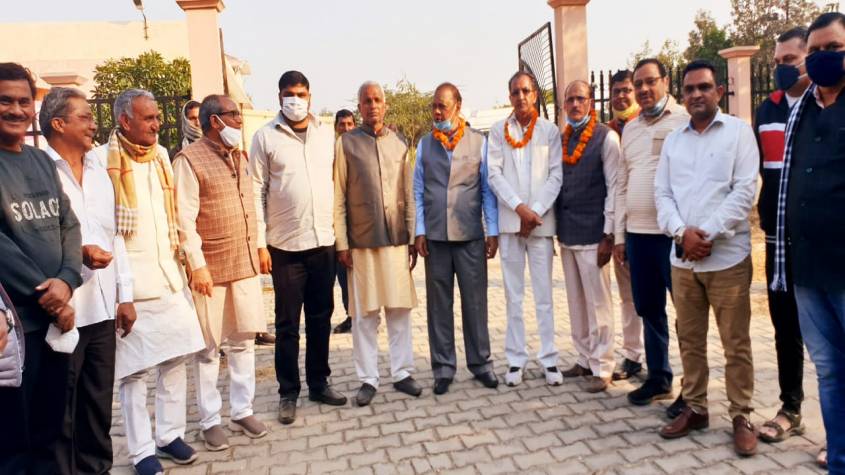 सेक्टर गामा वन आरडब्ल्यूए के अध्यक्ष तेज सिंह, महासचिव अनिल चेची और पुष्पा शर्मा कोषाध्यक्ष बनीं