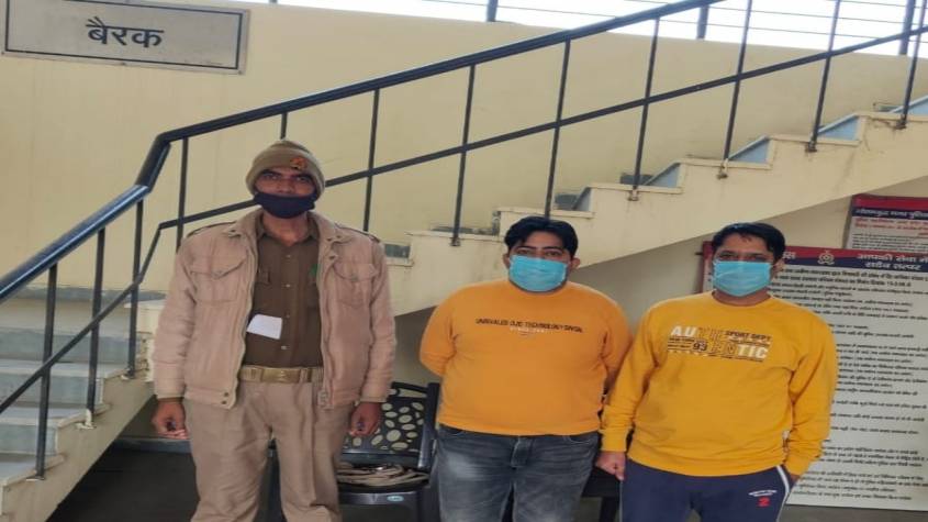 नोएडा पुलिस ने दो बिल्डर जेल भेजे, निवेशकों के करोड़ों हड़पे और फिर गैंगस्टर सुंदर भाटी और अनिल दुजाना से मरवाने की धमकी दी