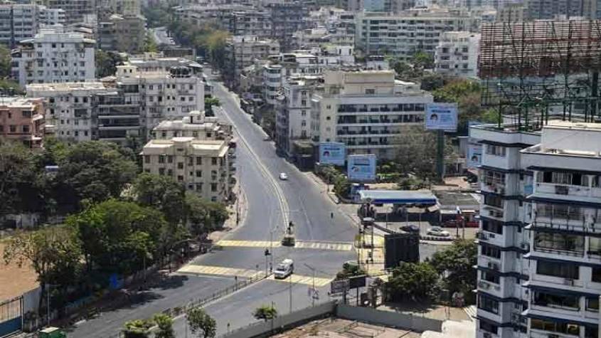 ग्रेटर नोएडा वेस्ट में स्पीड ब्रेकर नहीं, बेलगाम वाहनों से लोगों को भारी दिक्कत