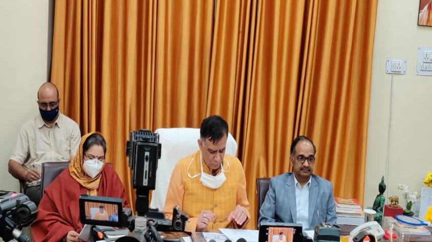 उपलब्धि : यूपी ने कोरोना काल में 1.96 लाख रोजगार और 9,700 करोड़ निवेश हासिल किया, सतीश महाना ने कहा- यमुना प्राधिकरण अव्वल