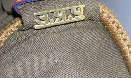 ग्रेटर नोएडा: व्यापारी से मारपीट का वीडियो वायरल होने के बाद तीन पुलिसकर्मी लाइन हाजिर