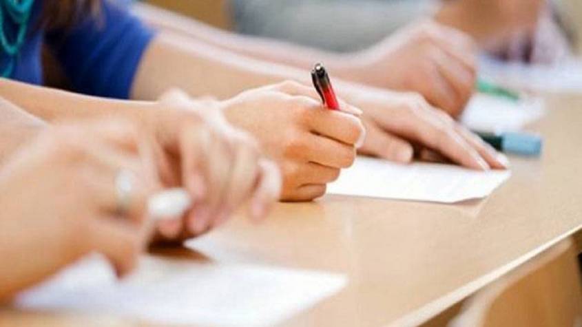 ग्रेटर नोएडा: फीस जमा नहीं करने से छात्र को परीक्षा से वंचित करने का लगाया आरोप