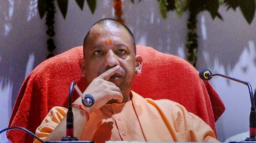 योगी जी! हमने आपकी मदद की, अब आप हमारी मदद करो, फीस माफी के लिए अभिभावकों ने साढ़े तीन लाख ट्वीट किए