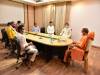 मुख्यमंत्री योगी आदित्यनाथ ने जनप्रतिनिधियों और अफसरों के साथ बैठक की, इन मुद्दों पर चर्चा हुई