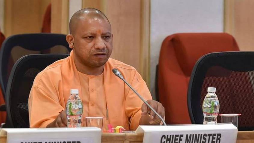 यूपी में प्रतीक्षारत किये गए 8 IAS अफ़सरों के तबादले, देखिए लिस्ट